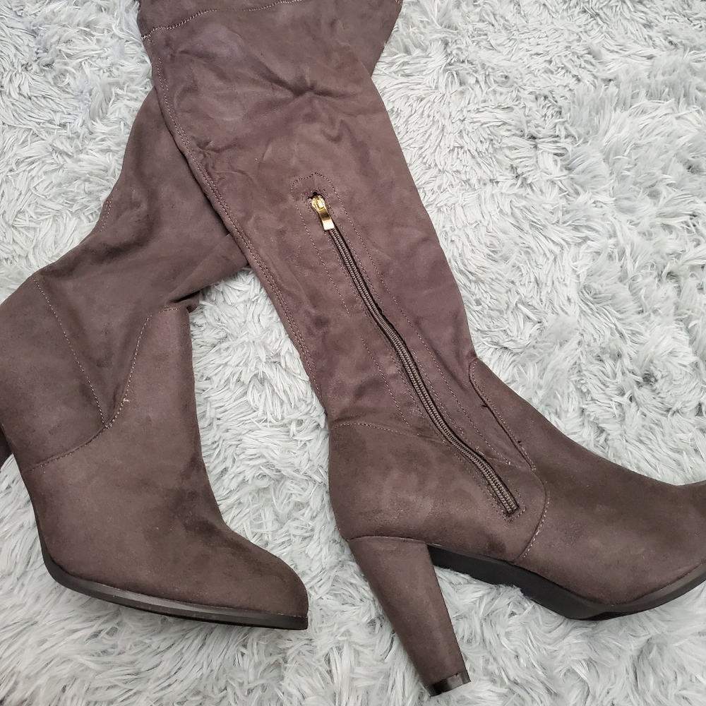 Over the Knee Boots - Picture 2 of 3